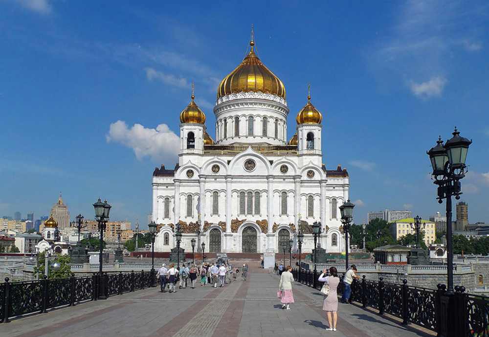 Вид на храм Христа Спасителя с Патриаршьего моста храм Христа Спасителя Патриарший мост