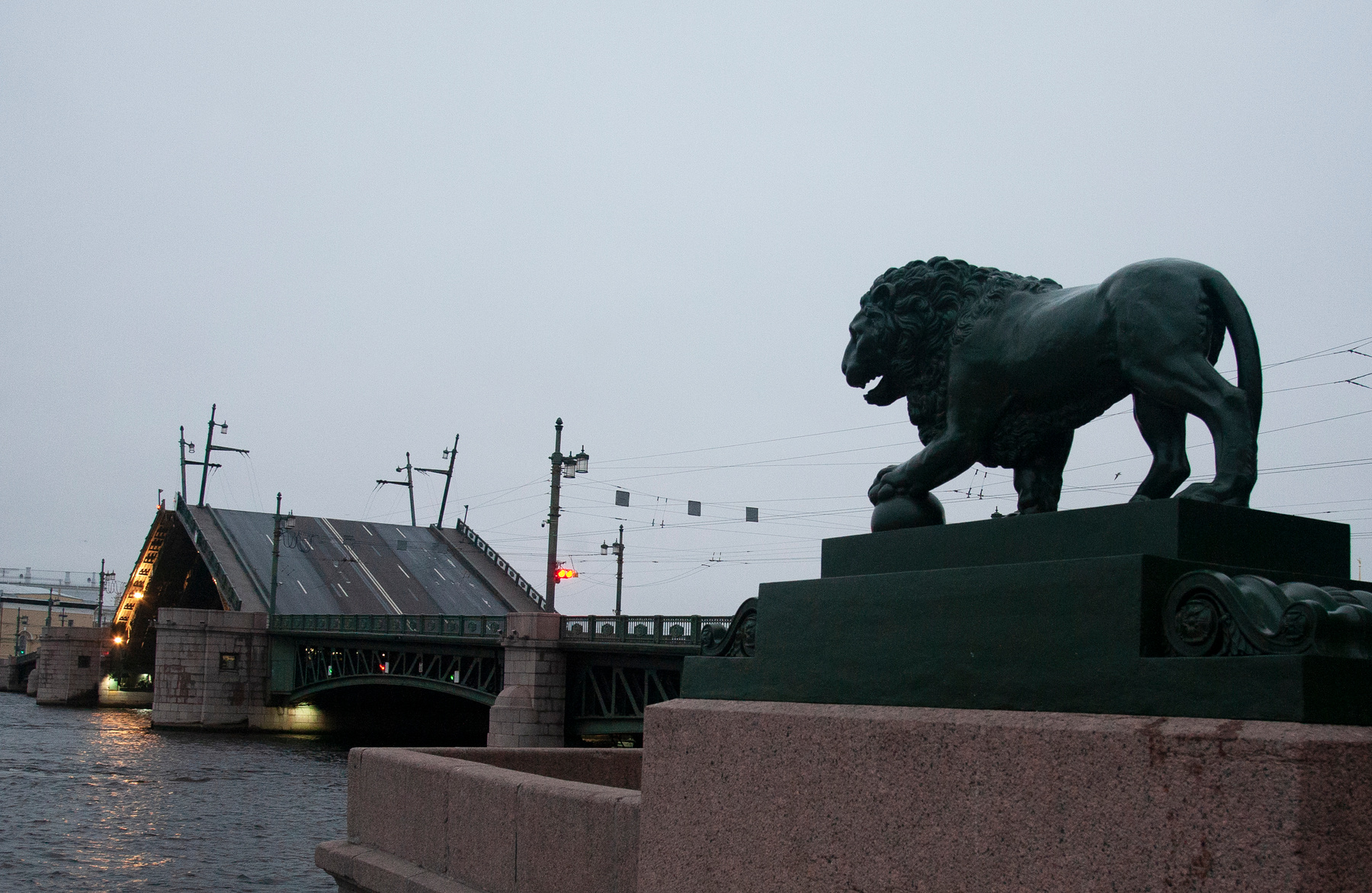 Перед прыжком. Рассвет в Петербурге. 