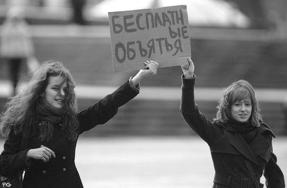 hugs. жанр девушки портрет hugs объятия