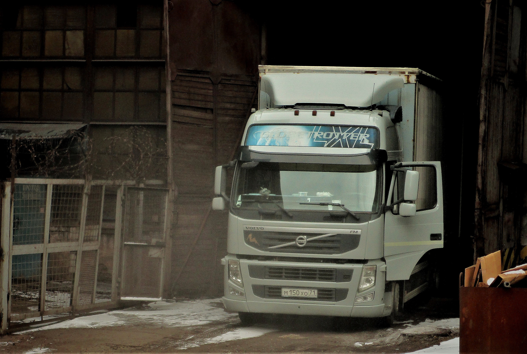 VOLVO VOLVO авто фургон завод весна