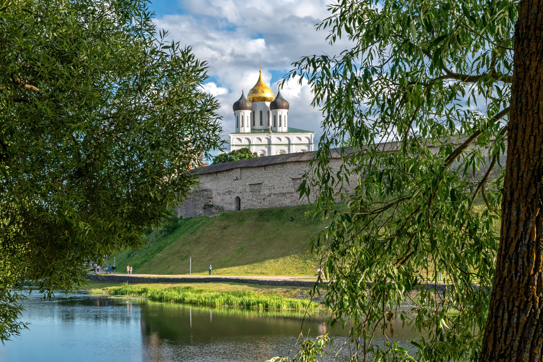 Псковский Кром (Кремль) 