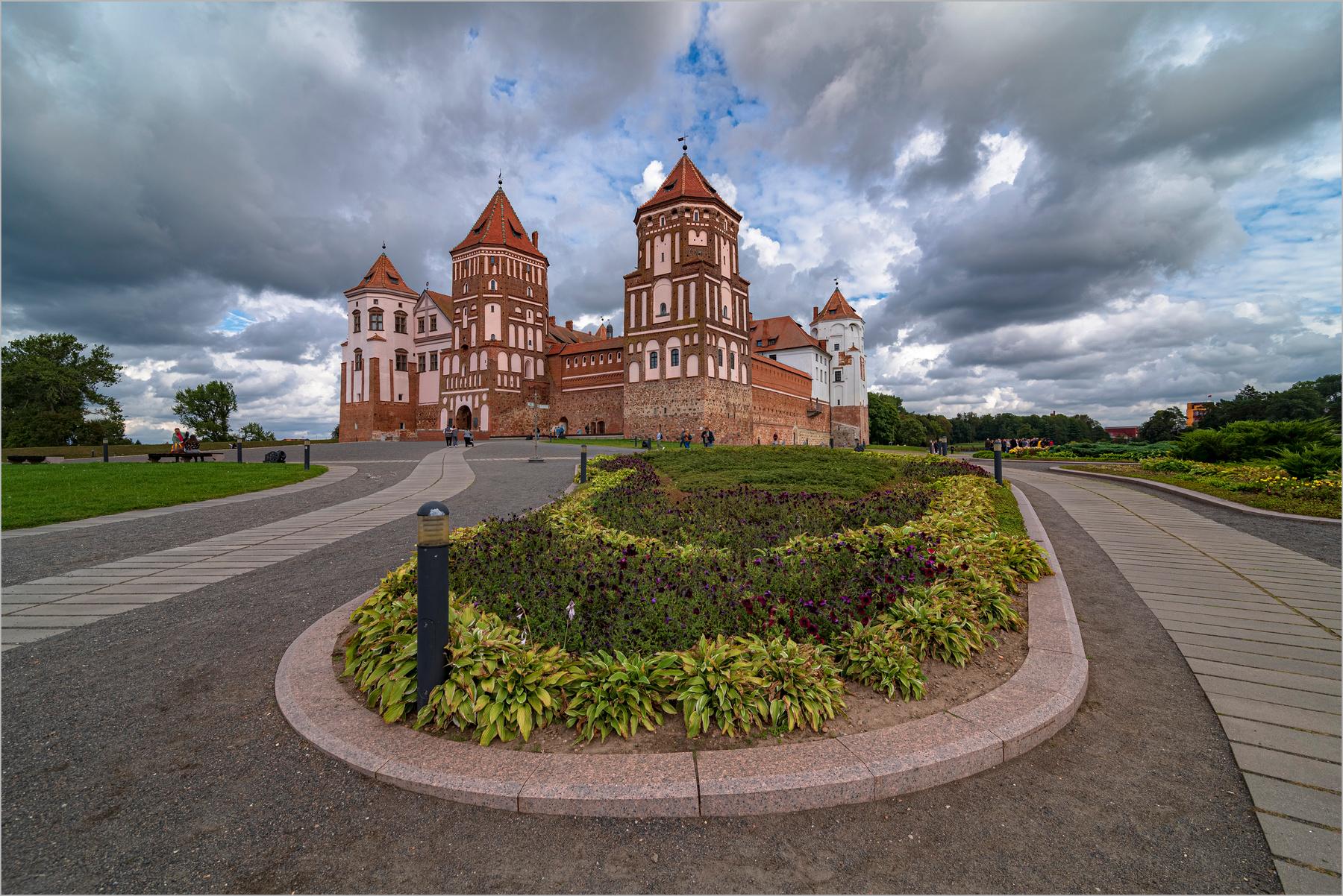 Мирский замок природа храмы история