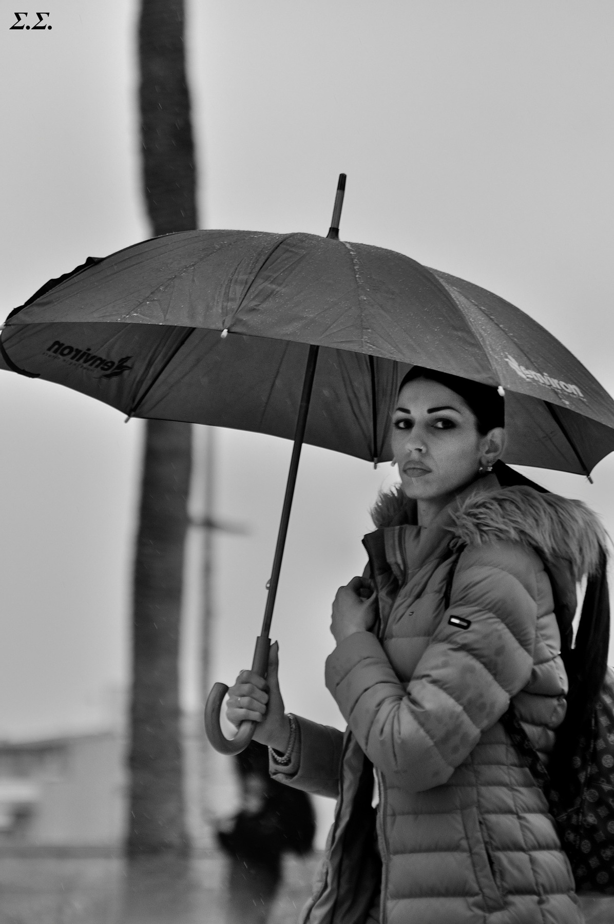 UNDER THE RAIN 