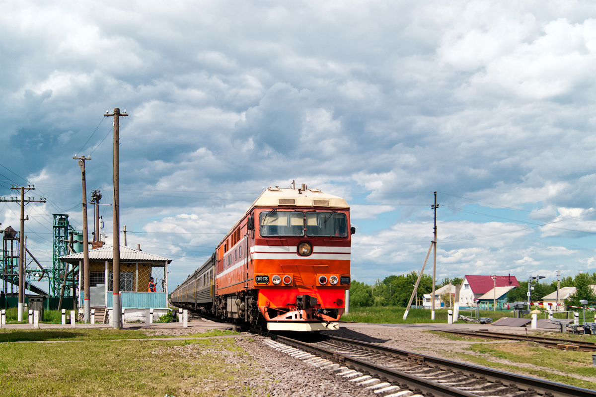 ТЭП70-0327 ТЭП70-0327 грибановка станция поезд тепловоз локомотив техника транспорт жд железка пути дорога ювжд воронеж