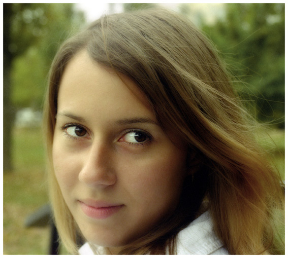 Леся Елена портрет