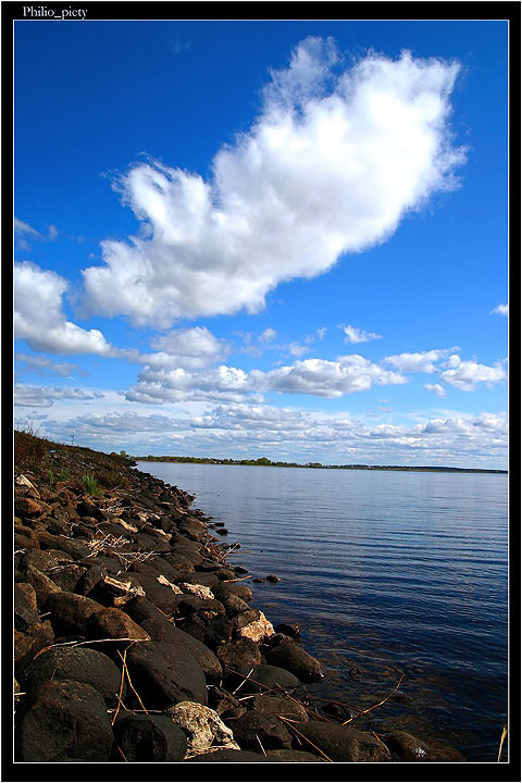 Indigo & Rock water rocks sky and clouds тверь, вода небо синее