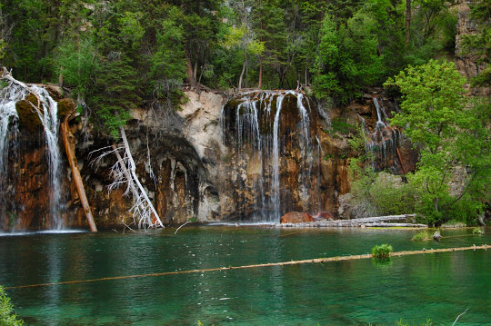 Hanging Lake Горное Озеро