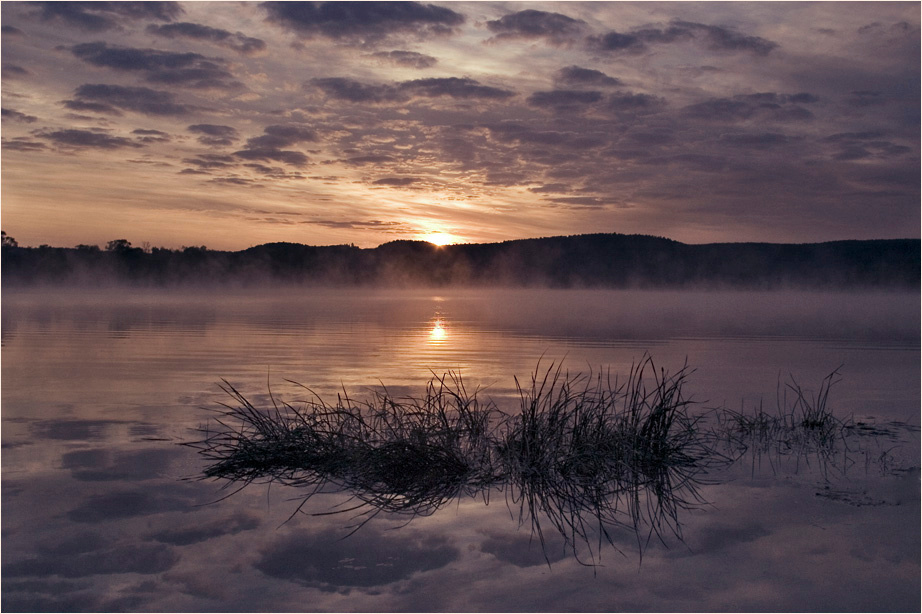 Купание облаков вода небо горы фотокамера