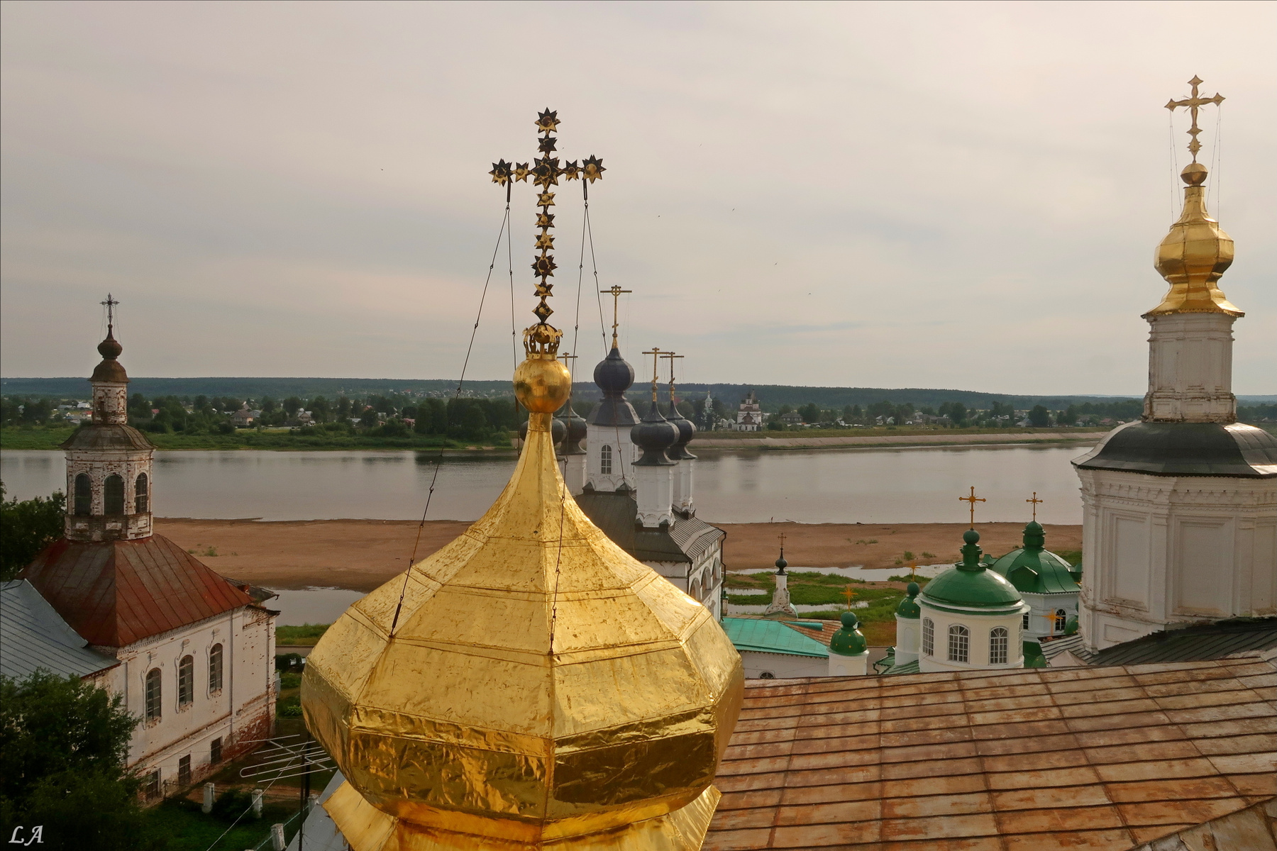 Золото Провинции Творческий Союз Снежный Лев Фототренер Александр Мамакин Фото Светланы Мамакиной Путешествие Lihgra Advenyture Фотосайт Россия Вологодская область Великий Устюг провинция Соборное дворище колокольня Успенского Собора Сухона лето июль