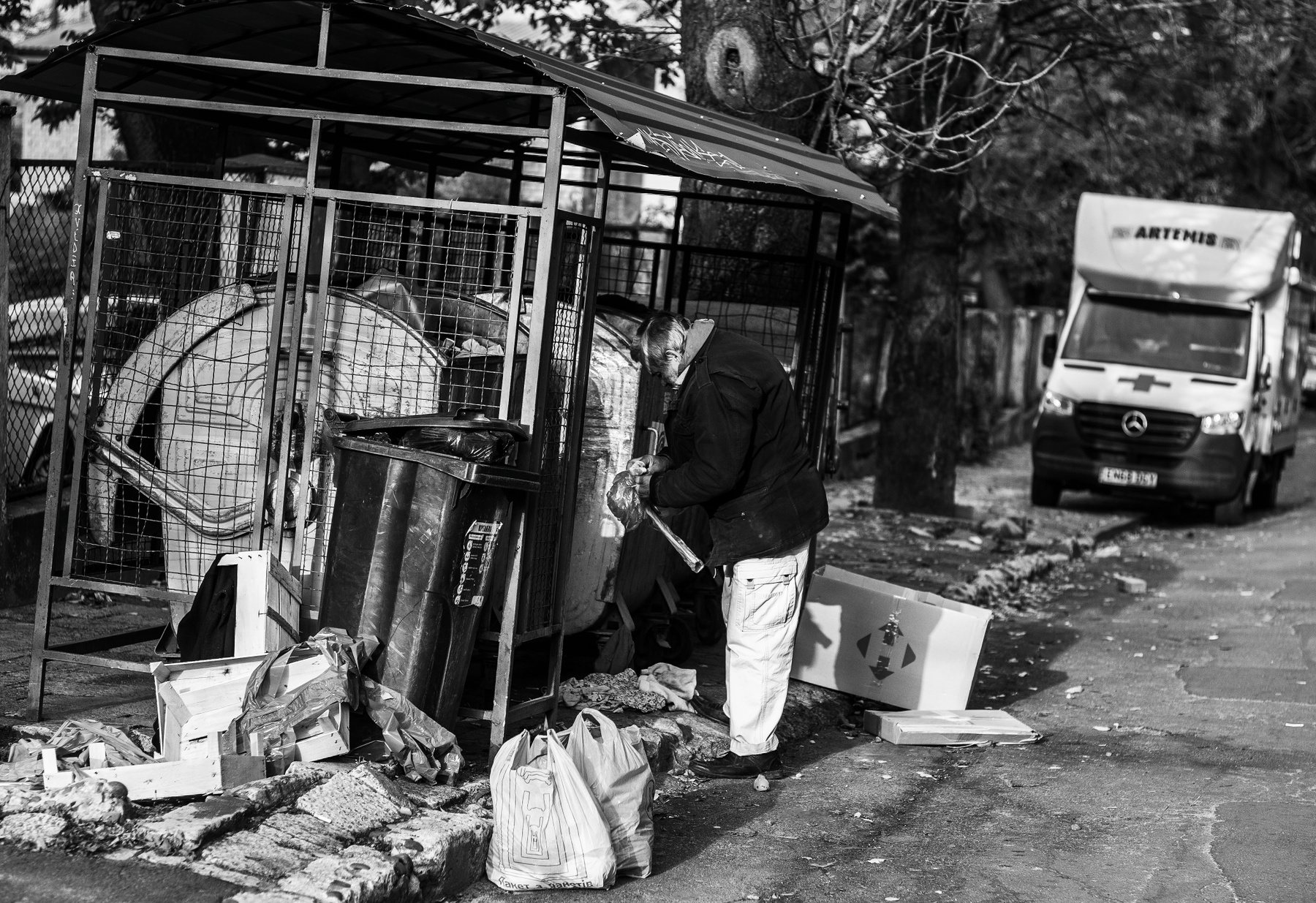 Trash picking 