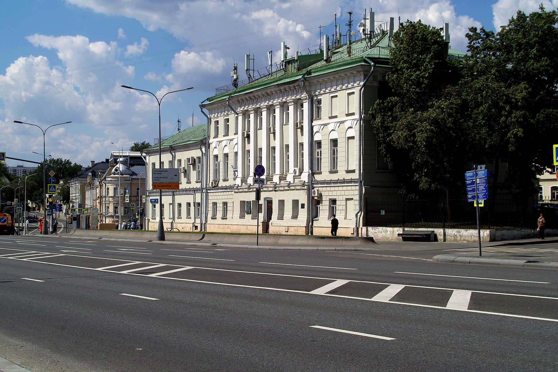 Волхонка город Москва улица Волхонка
