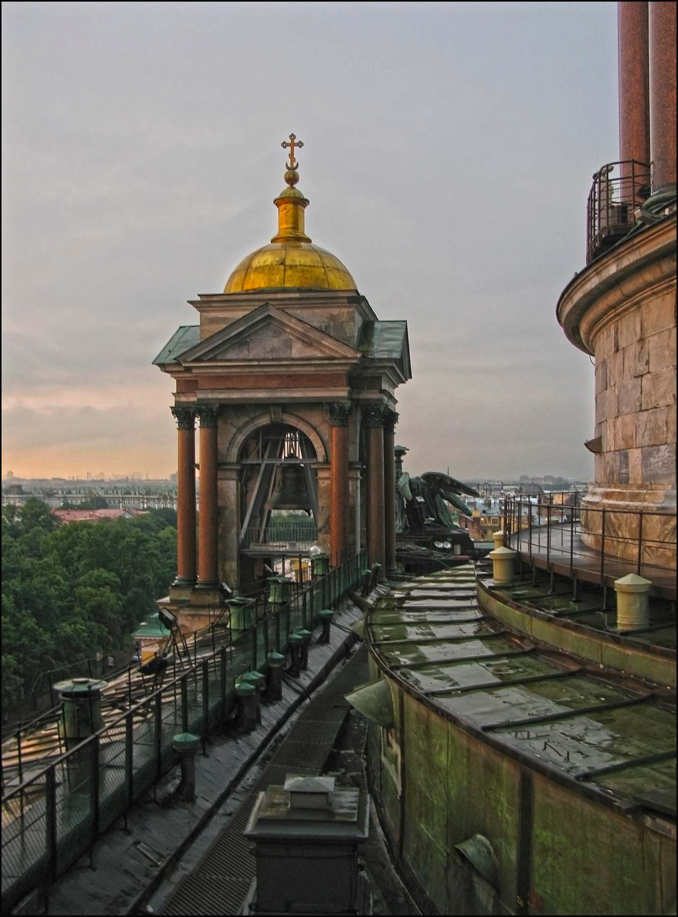 После дождя Санкт-Петербург Исаакий Исаакиевский собор