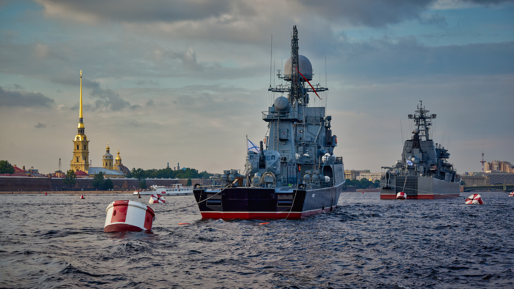 Нева... Санкт-Петербург Нева парад ВМФ