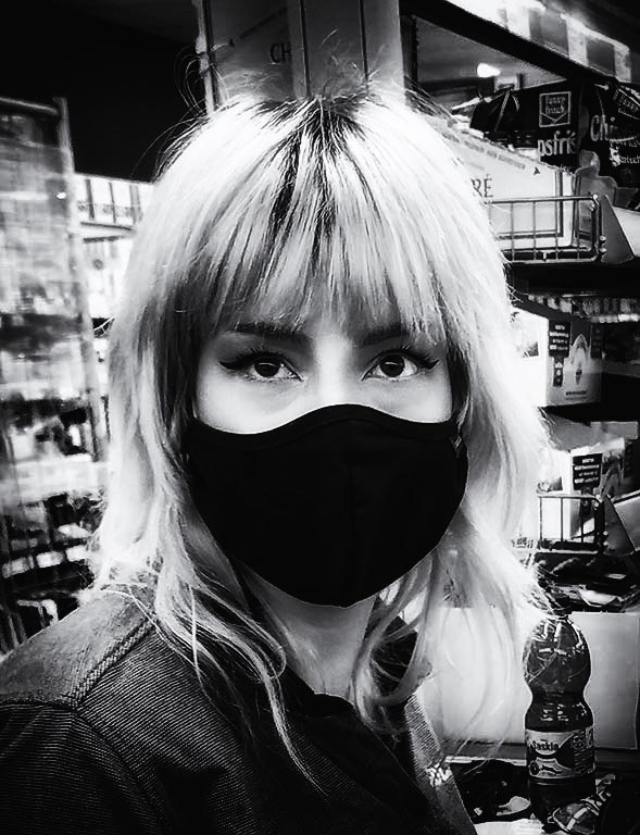 Look into my eyes.. 