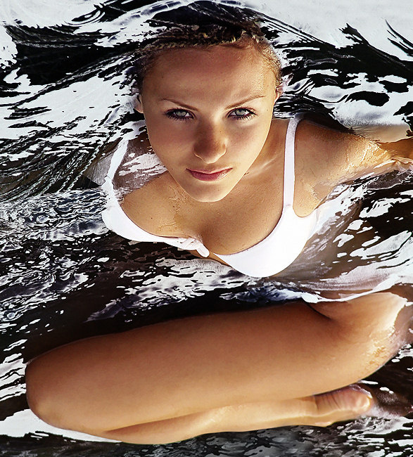..воденисто-зеркальный гламур. 