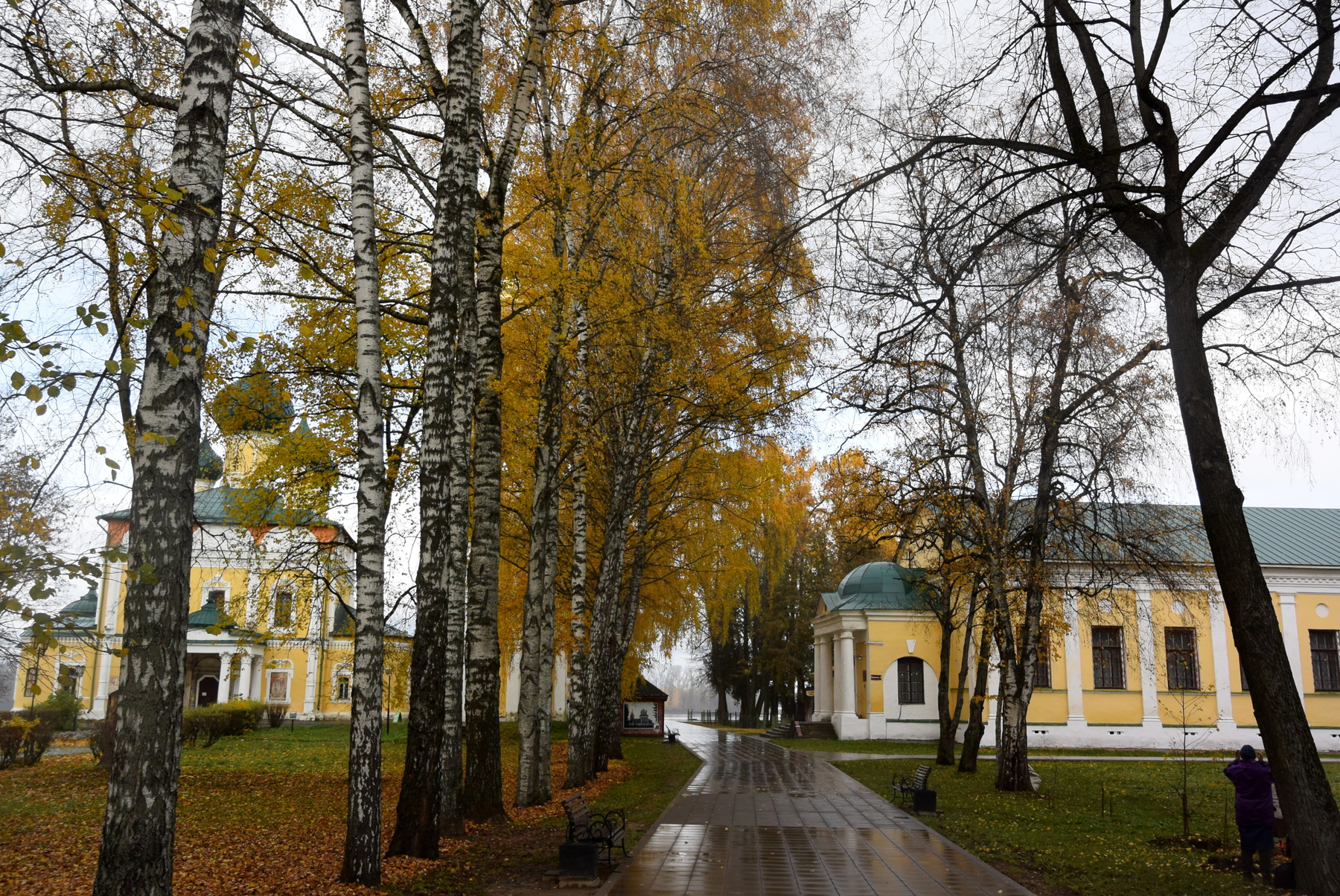 Осень в Угличе. город осень углич