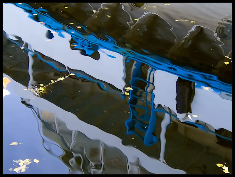 Осеннее отражение вода отражение