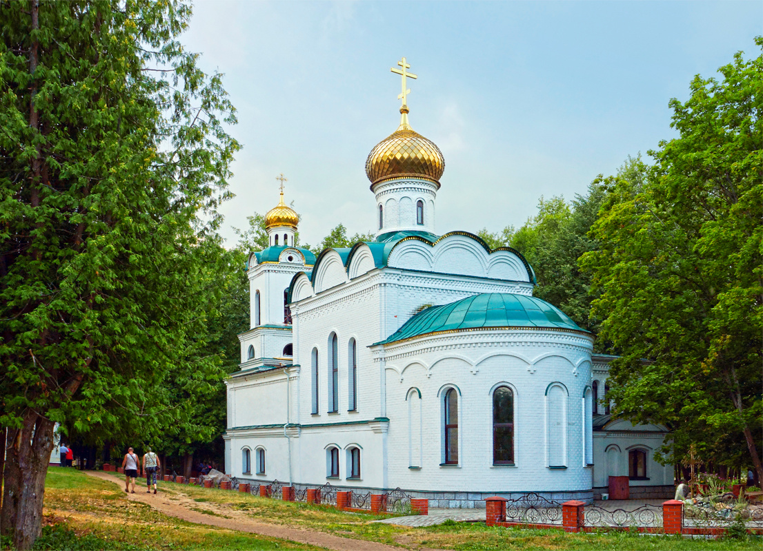 Церковь Святых Апостолов Петра и Павла в посёлке Карачарово посёлок храм вера