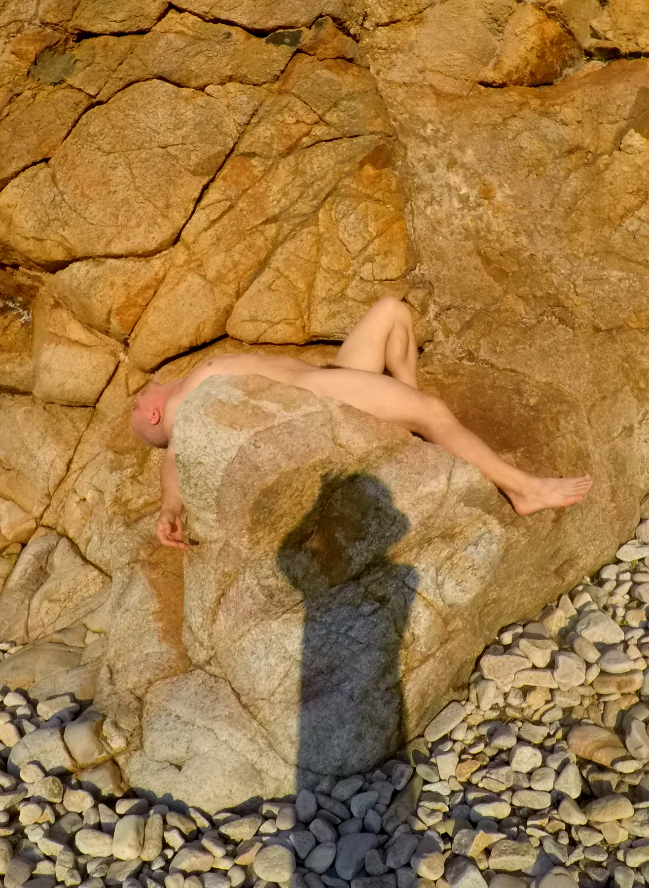 *Тени исчезают в полдень * НЮ 18 Эротика