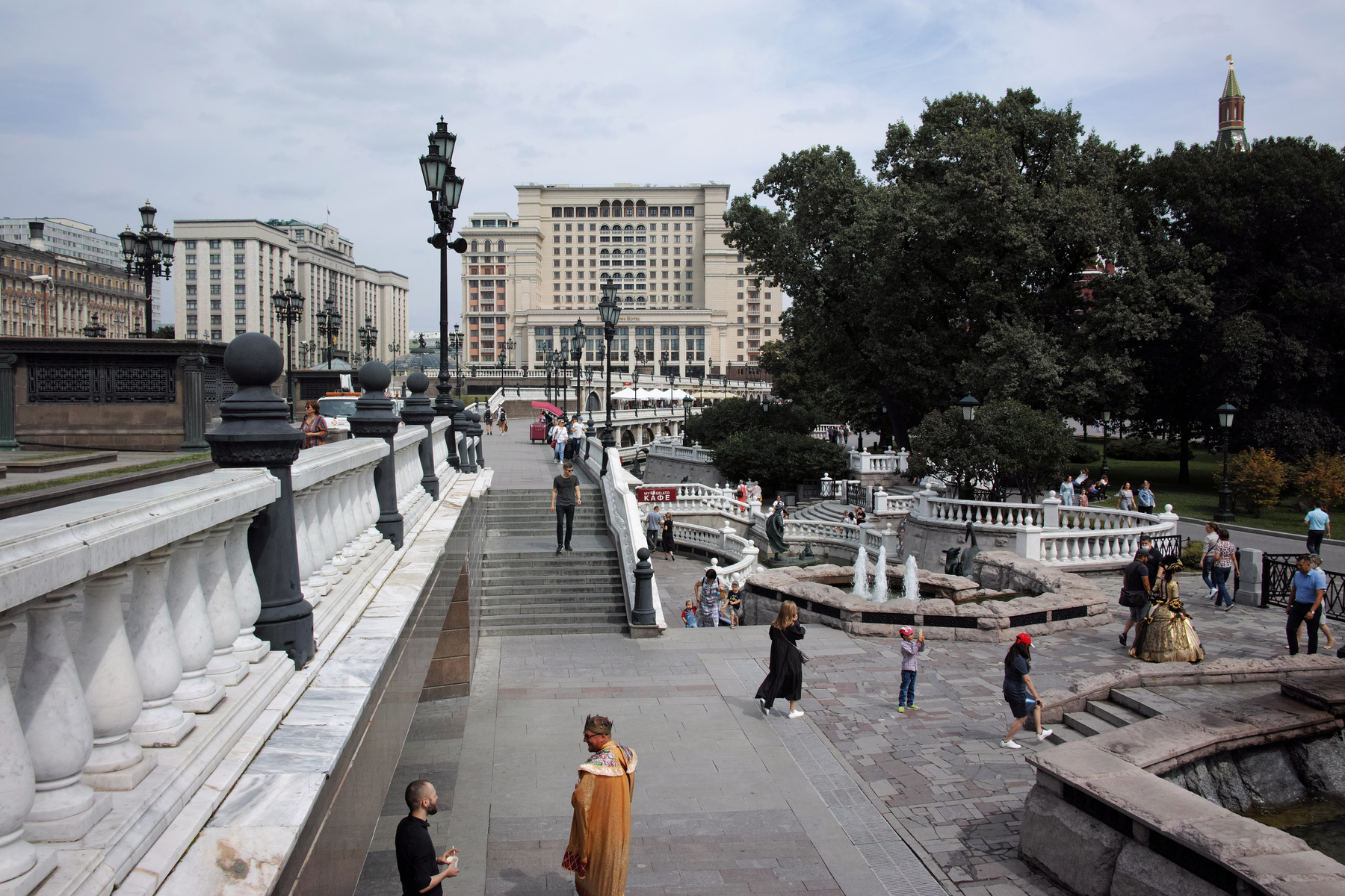 Манежная город Москва улица Манежная