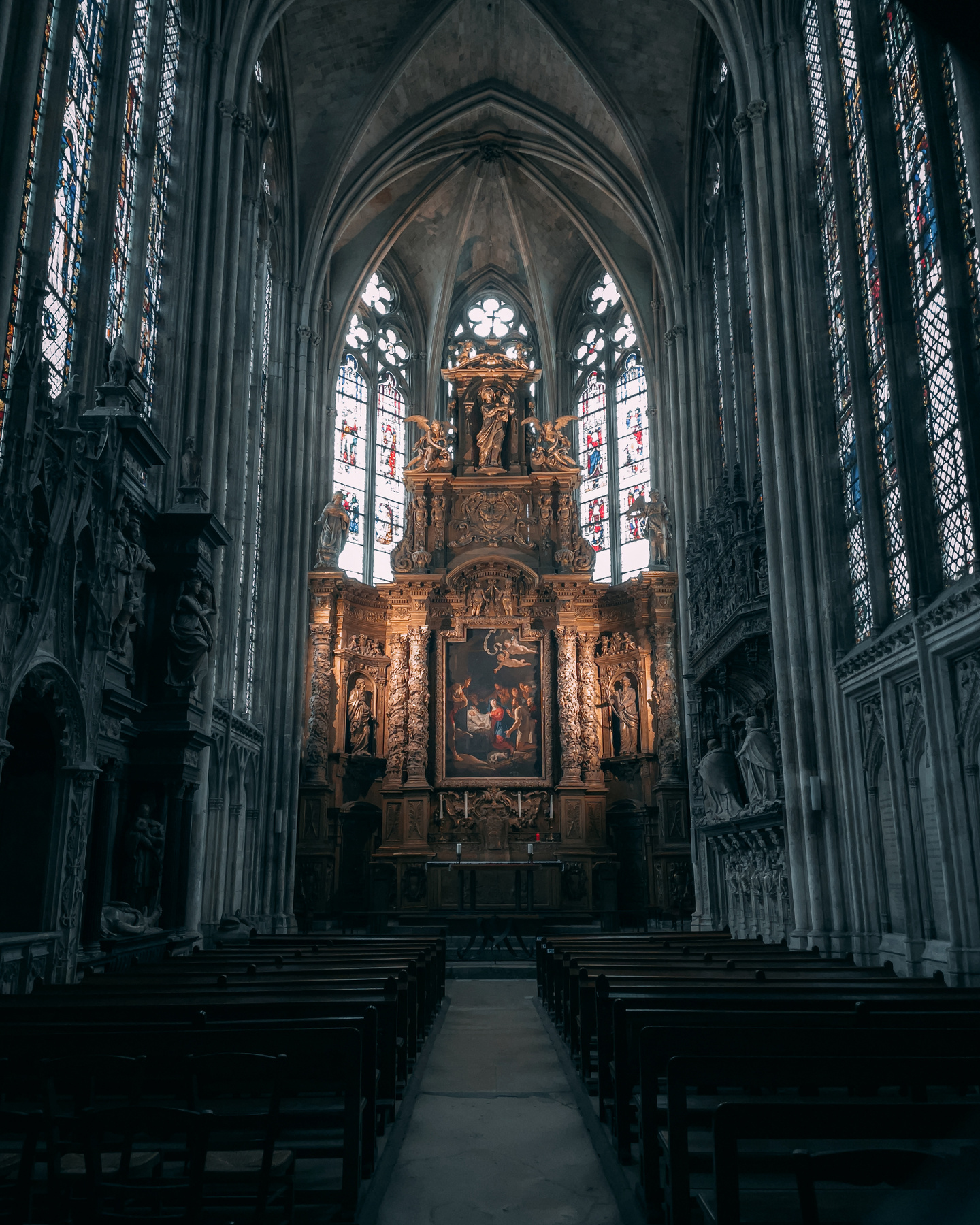 Paris church Париж интерьер церковь храм религия купол Франция телефон мобильное фото iphone
