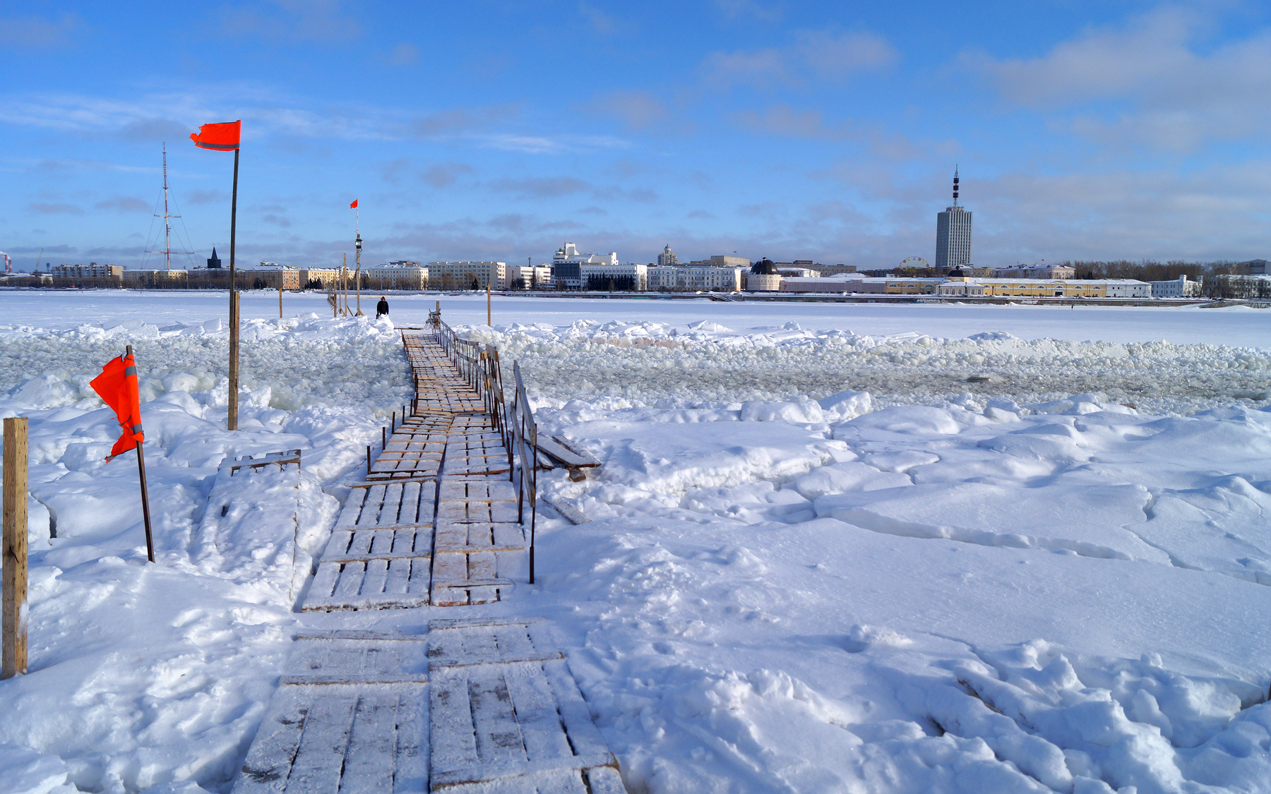 Переправа....24.02.2022. кего.кегостров.северная двина.архангельск.фотограф яковлев лев николаевич.ледовая переправа