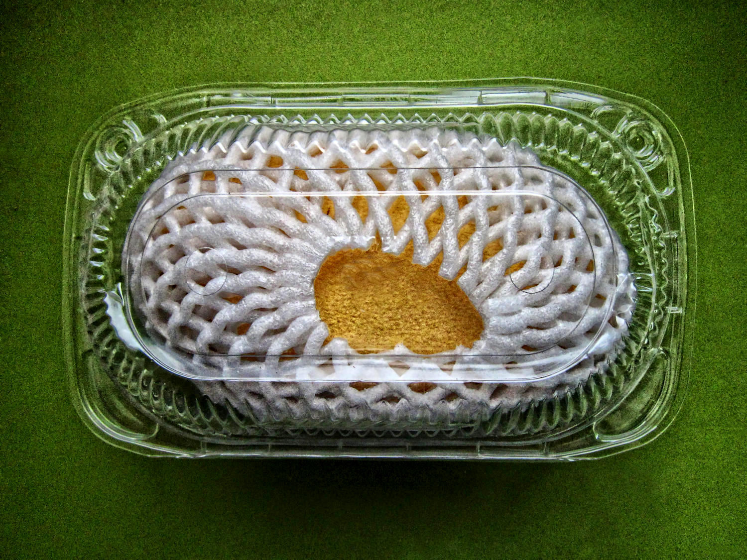 mango* манго жёлтый сорт в пластиковом контейнере и сетке