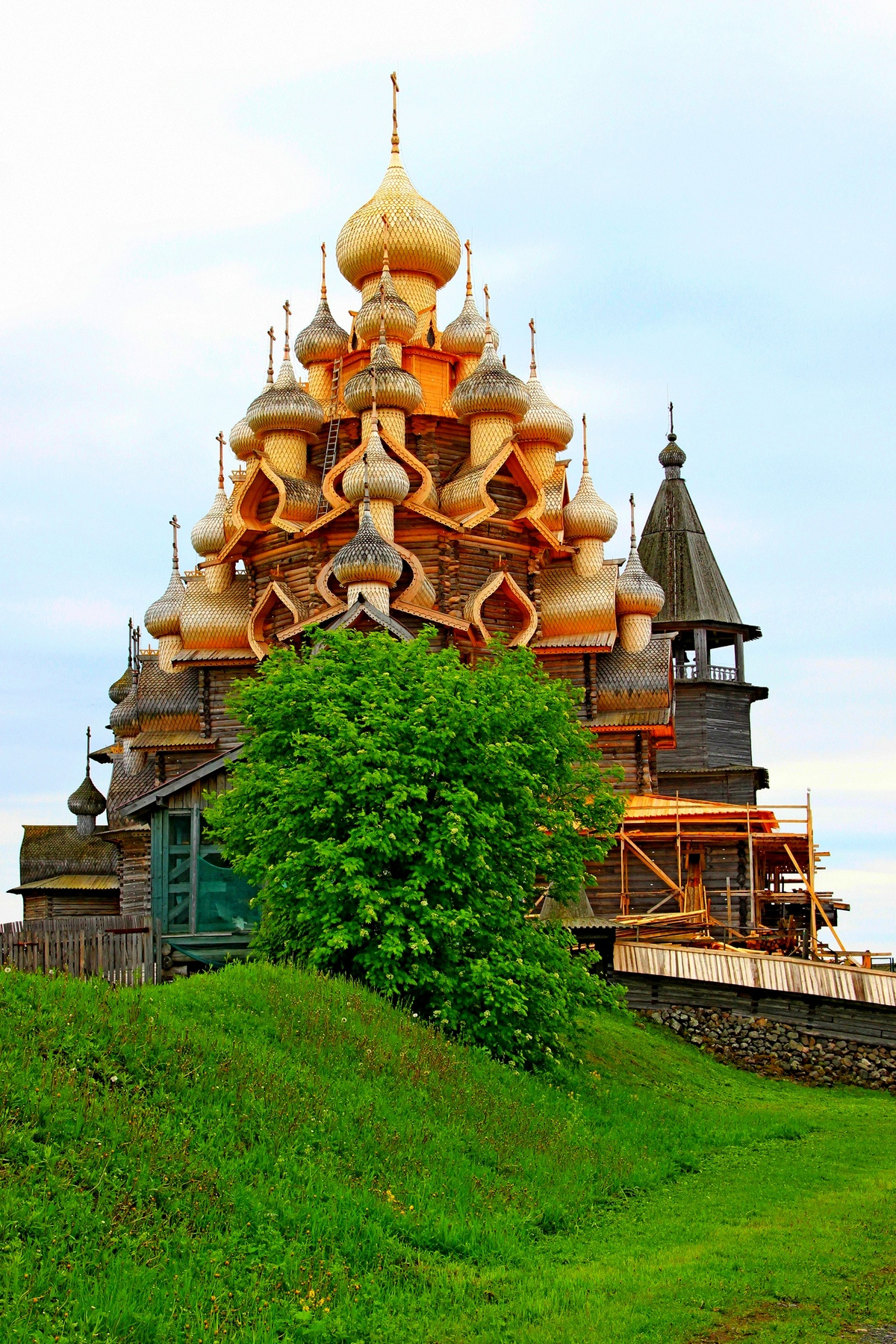 Золотые купола 