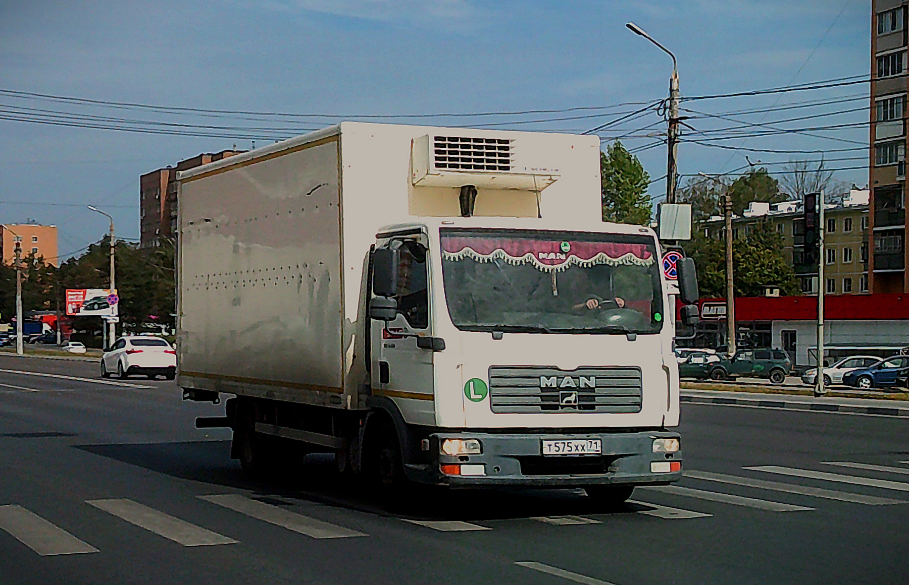 MAN MAN авто фургон улица город осень