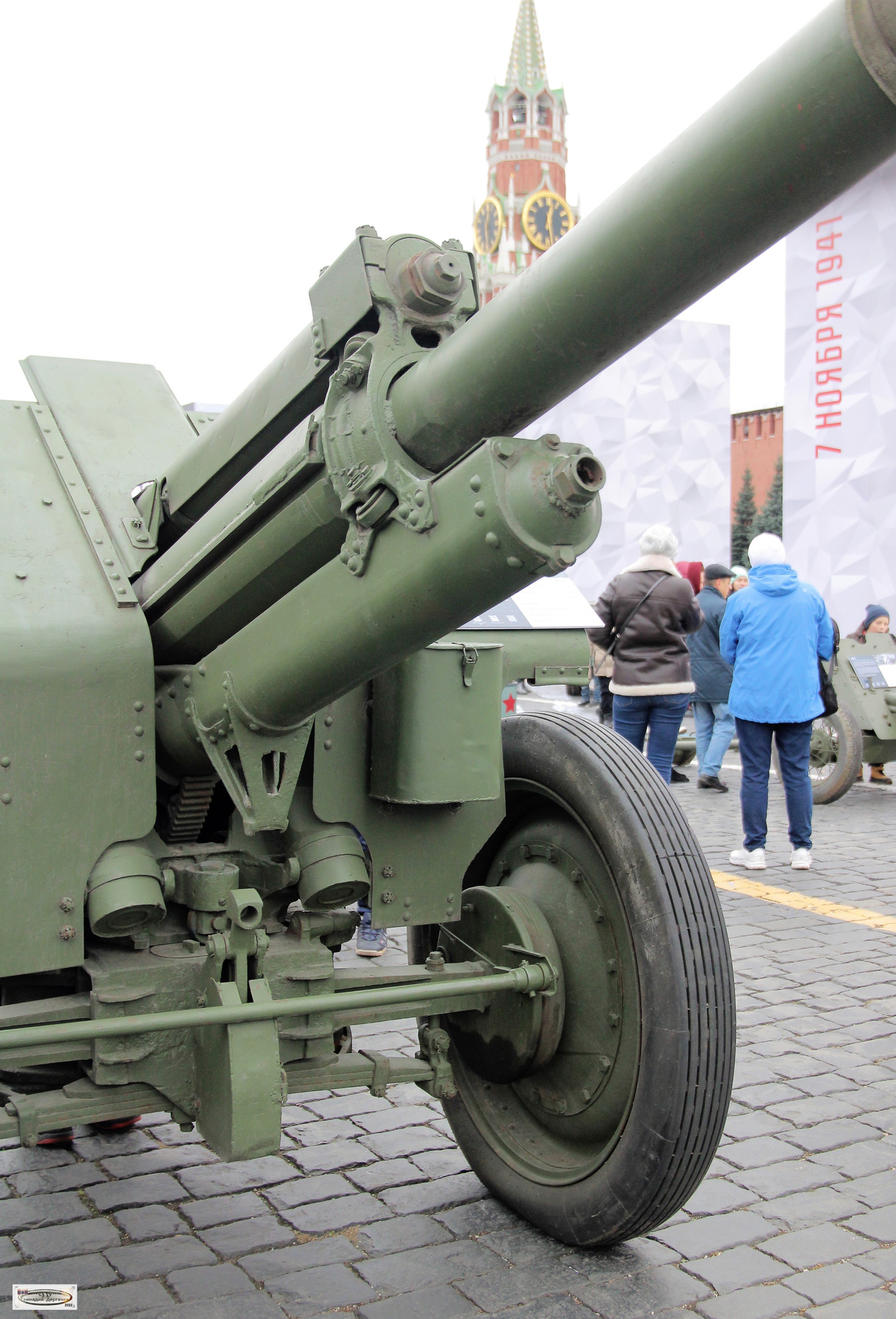 Брусчатке не тяжело Красная площадь военная техника воспоминания