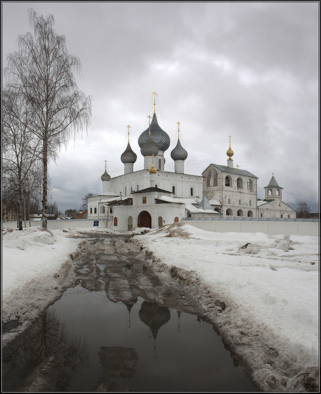 Углич,  Воскресенский мужской монастырь 