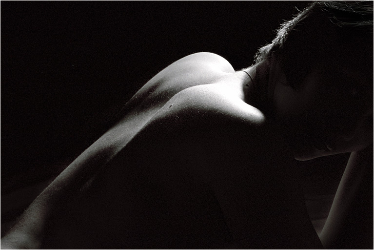 Взмах крыльев ночных ночь силуэт портра woman angel back photo