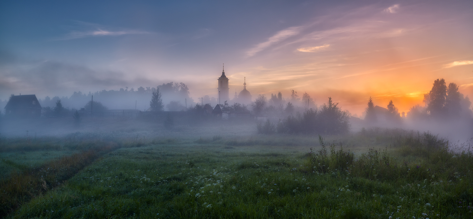...Небосвод, как багровое знамя © 