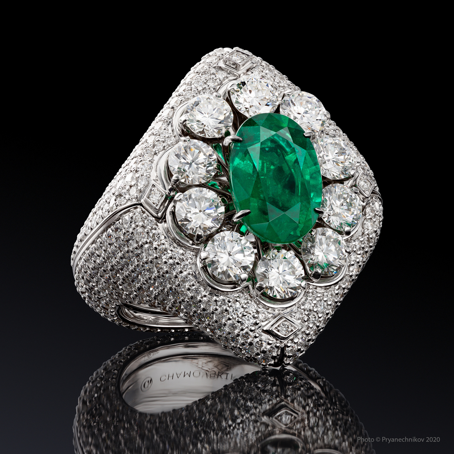 Рекламное фото ювелирных изделий и драгоценных камней. Precious Gems Pryanechnikov