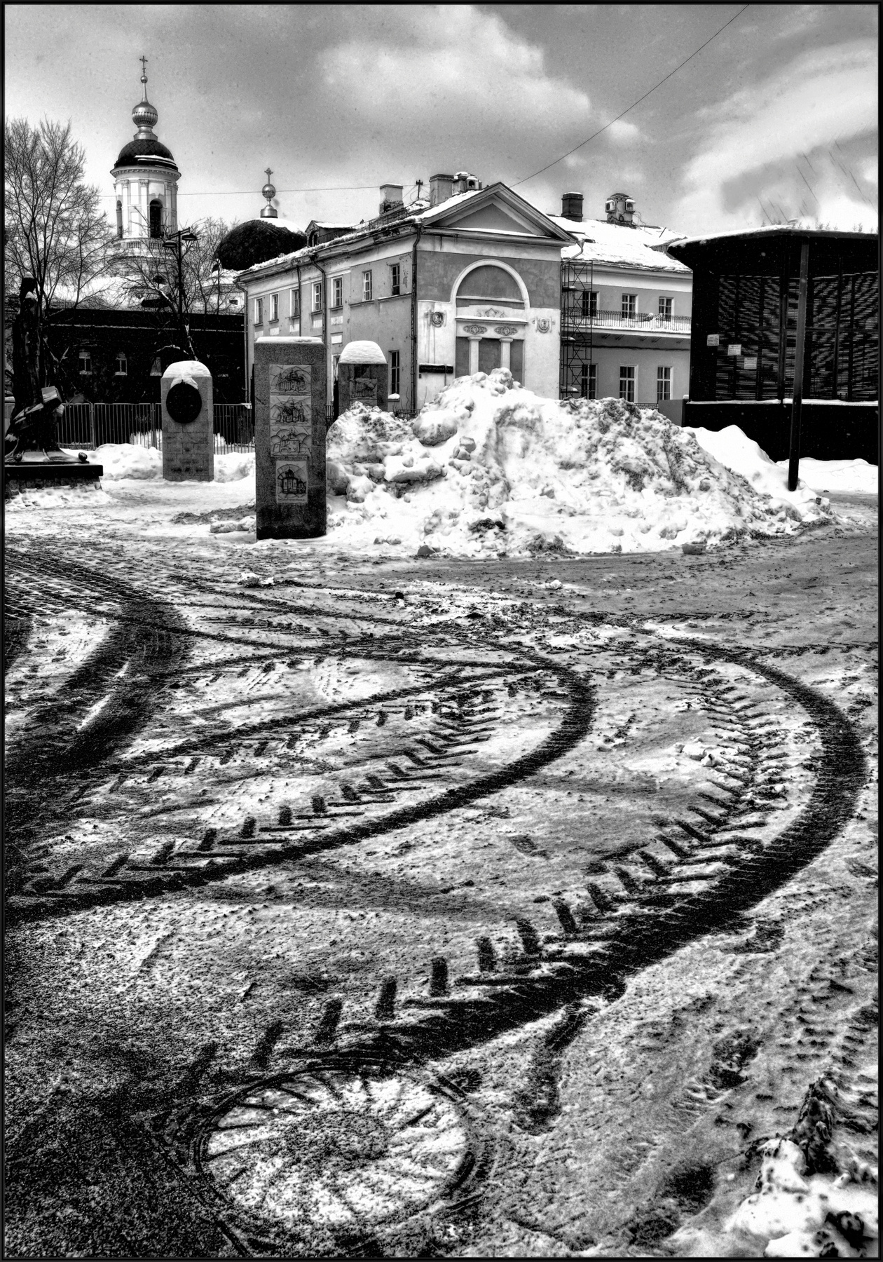.... Все дороги ведут в Храм .... город улица фрагмент этюд