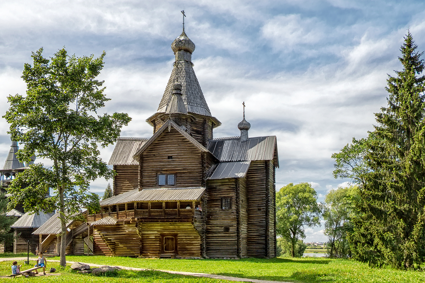В деревне “Витославлицы” 