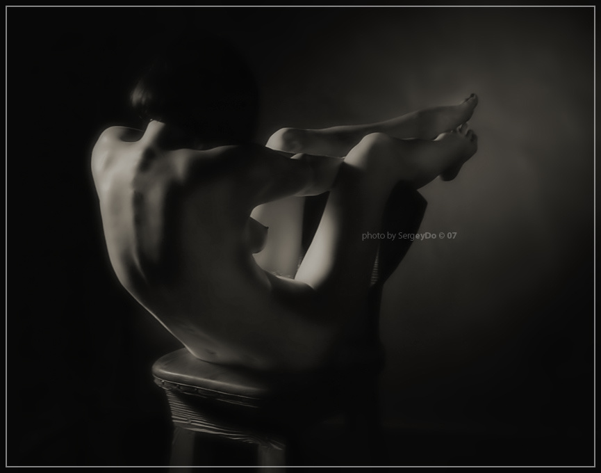 Colour Of The Night. eyDo Bad and Biscuit ArtCity ню nude ч\\б