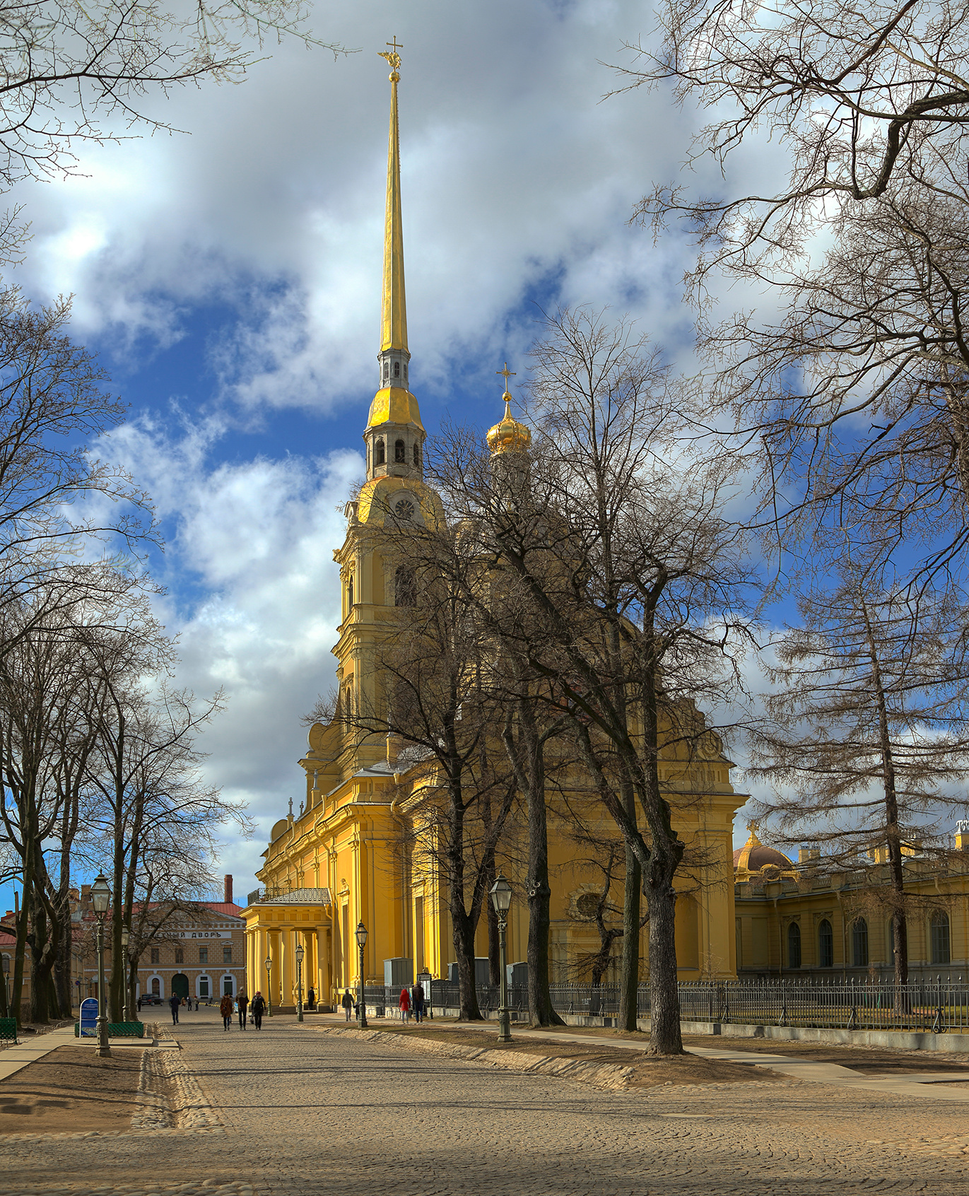 Ангел в облаках. 