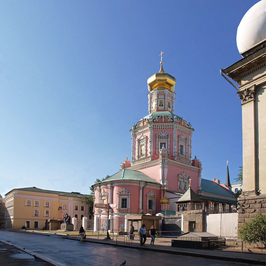 Богоявленский монастырь 