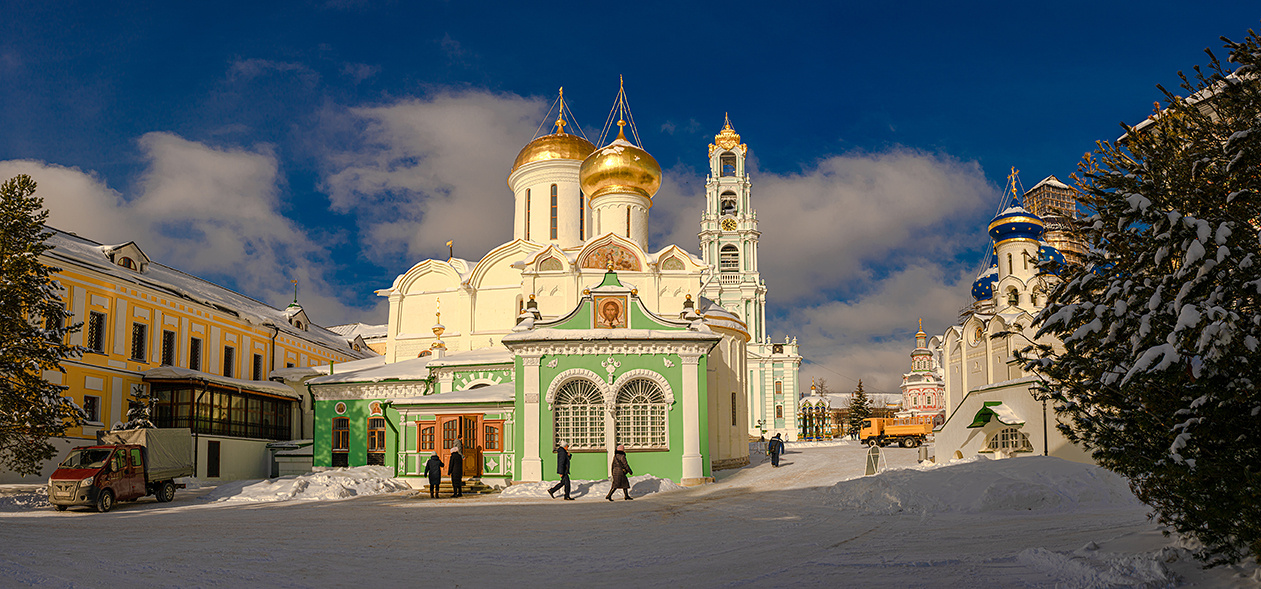 Снежная лавра 