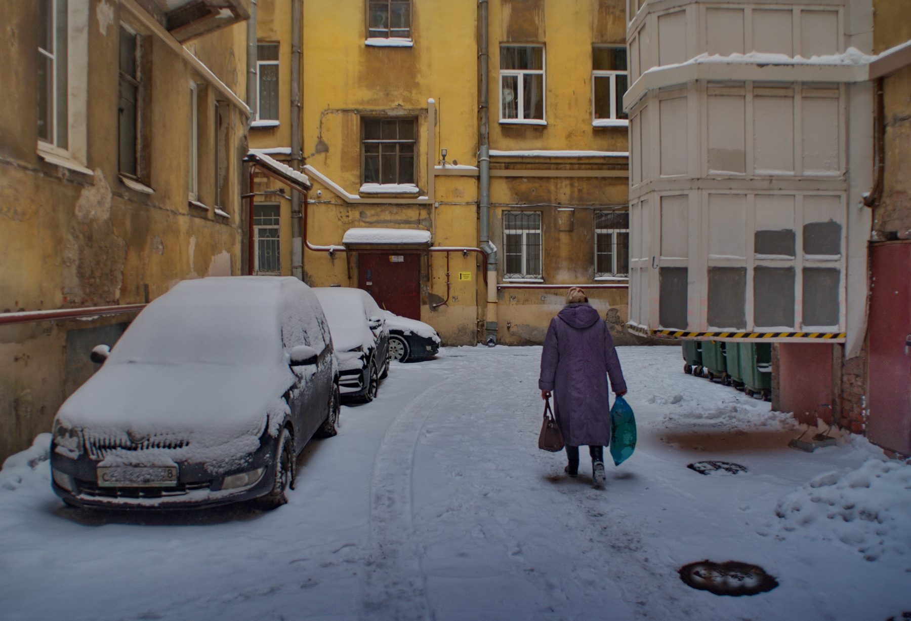 Под вечер,еле ковыляя... Петербург