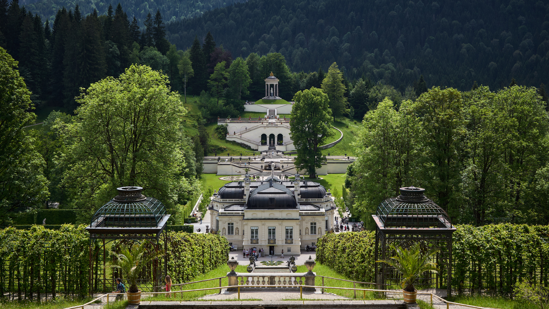 Линдерхоф... Германия Бавария Линдерхоф Schloss Linderhof горы лес