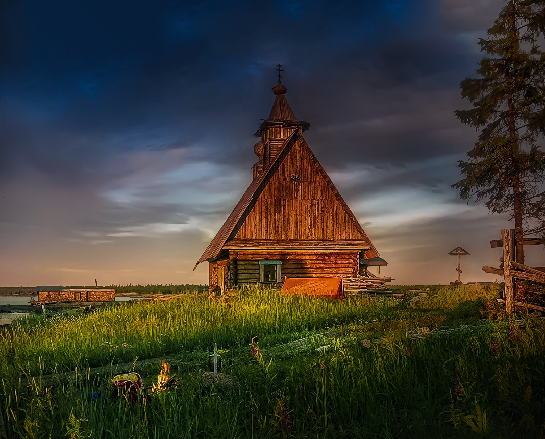 ***Вечереет. 