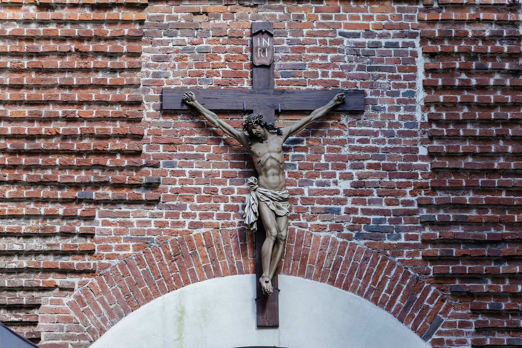 IESUS NAZARENUS REX IUDAEORUM   Иисус Назорей, Царь Иудейский 