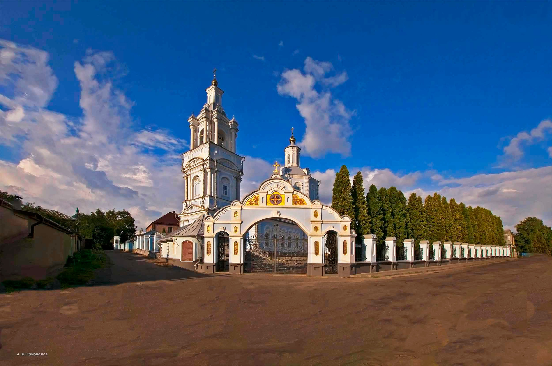 Храм Введения Пресвятой Богородицы . 