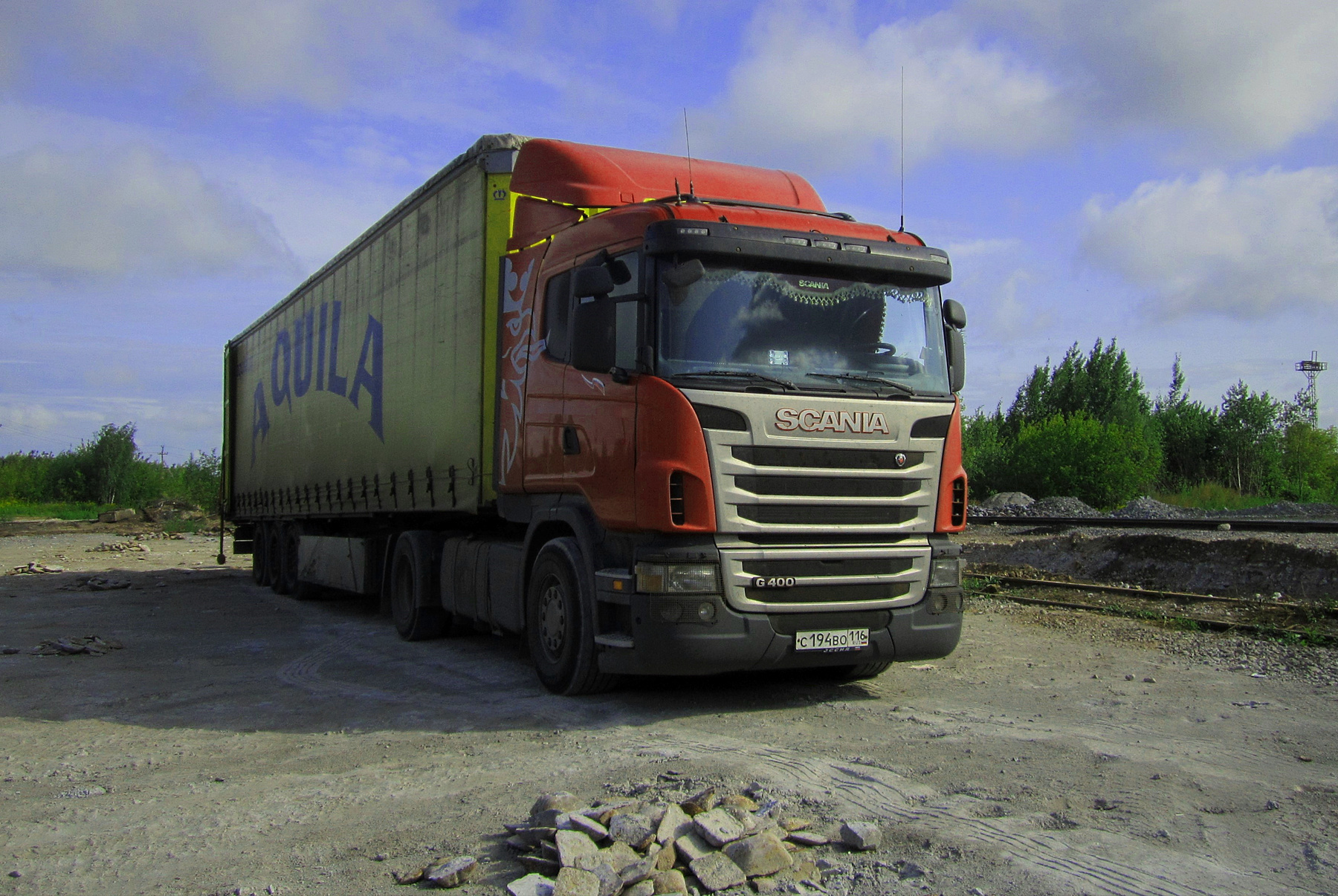 SCANIA SCANIA авто тягач завод склад лето