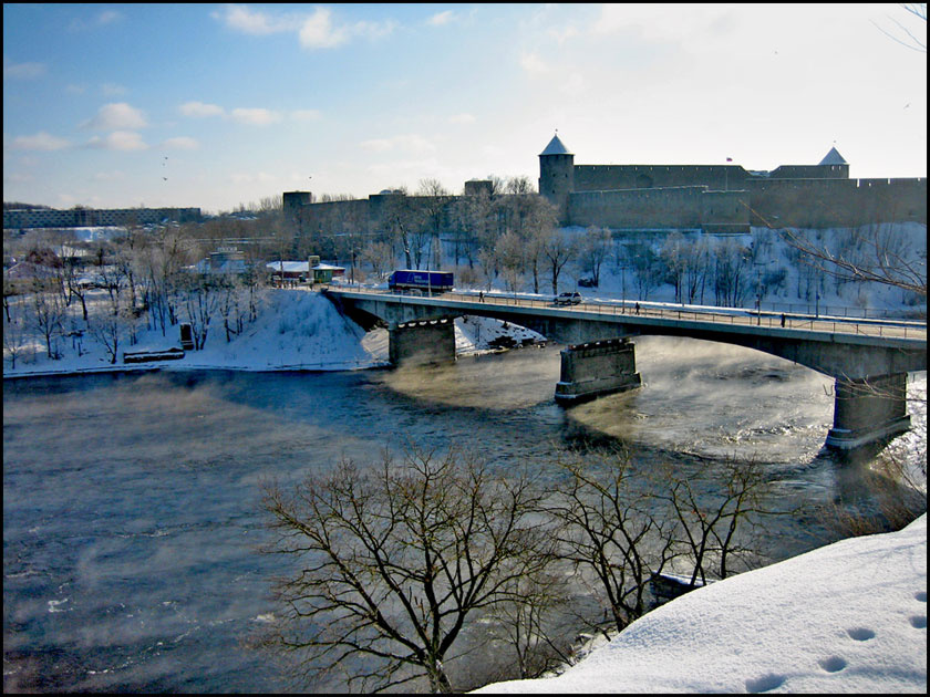 мост дружбы река, мост, замок