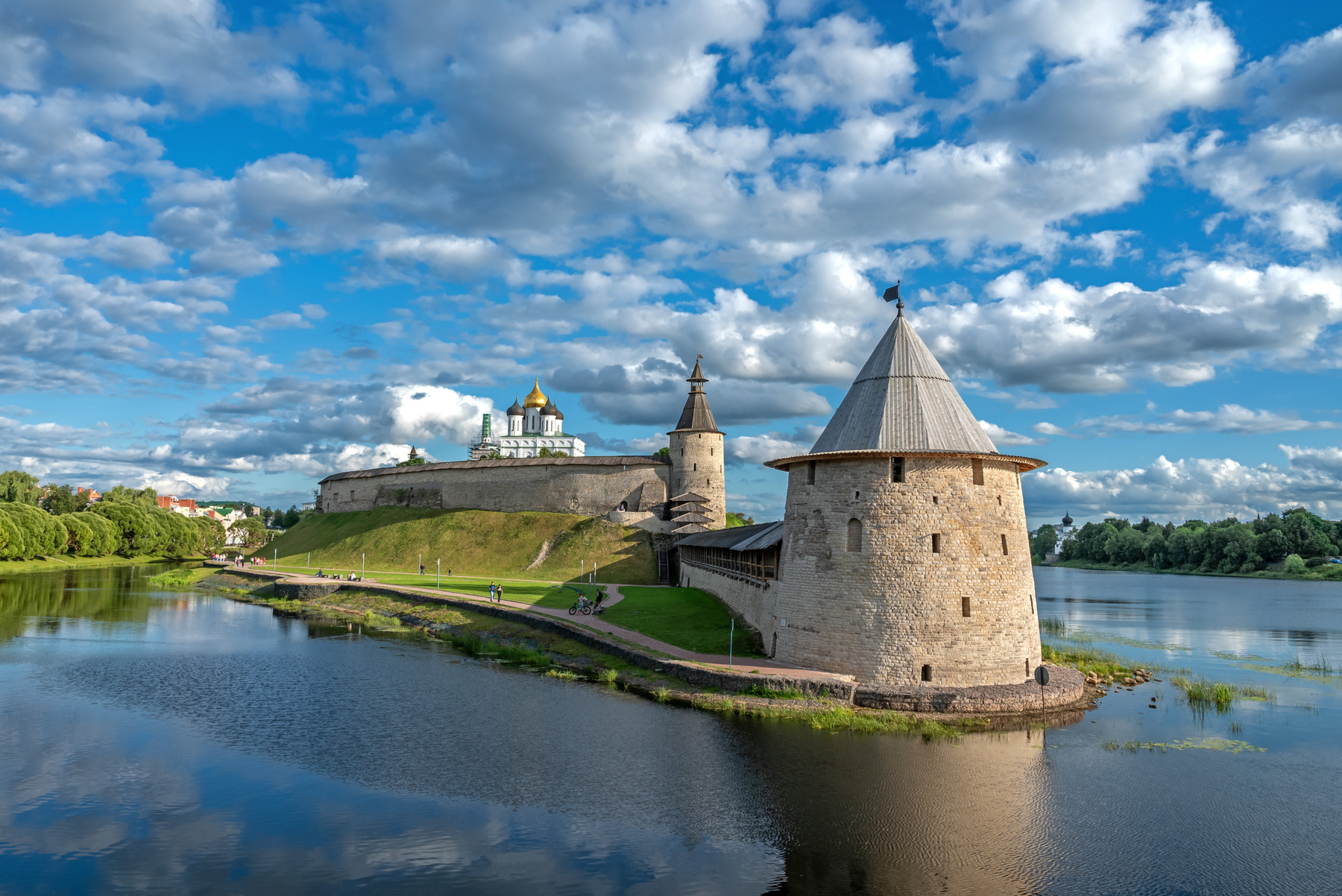 Псковский Кром (Кремль) 