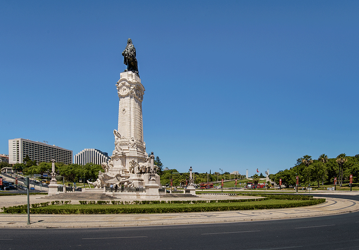 Площадь Маркиза де Помбала Lisboa Portugal