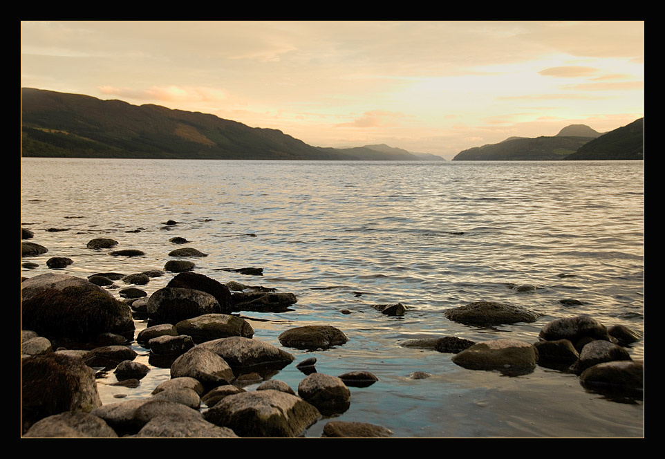 закатный лох-несс loch-ness scotland
